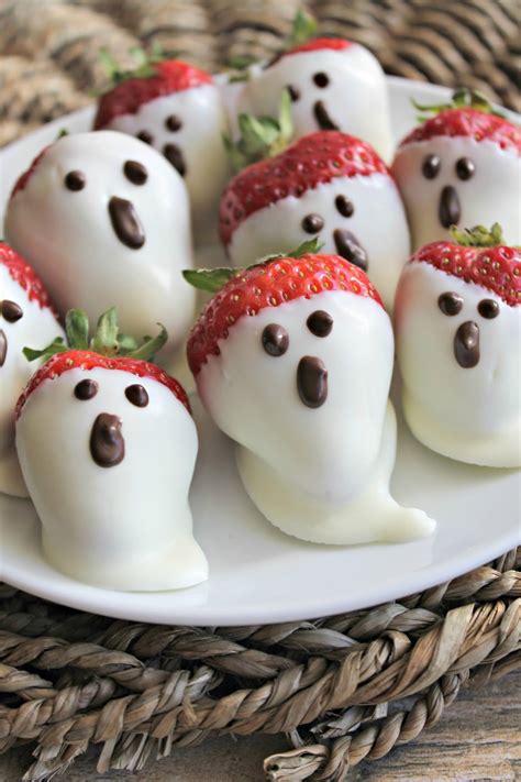 white-chocolate-strawberry-ghosts-made-it-ate-it image