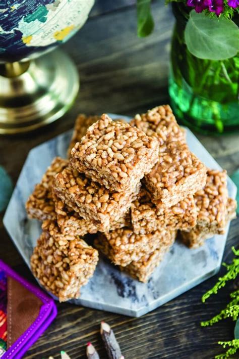 healthy-cereal-bar-recipe-almond-butter-crisps-family image