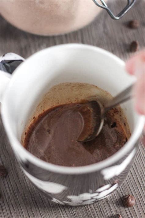 homemade-instant-hot-chocolate-mix-easy-cheesy image