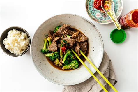 easy-keto-friendly-low-carb-beef-and-broccoli-stir-fry image