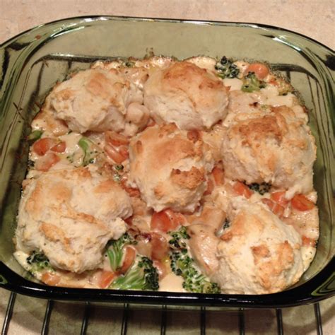 alfredo-chicken-and-biscuits-bigoven image