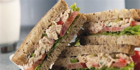 ultimate-tuna-sandwich-clover-leaf image