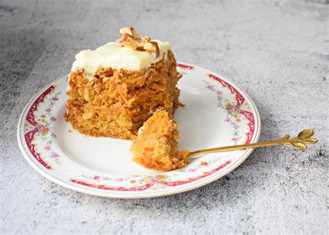 whole-wheat-carrot-cake-baking-with-rona image