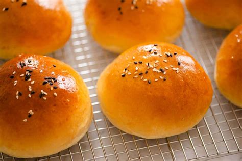 baked-char-siu-bao-chinese-bbq-pork-buns-叉燒麵包 image