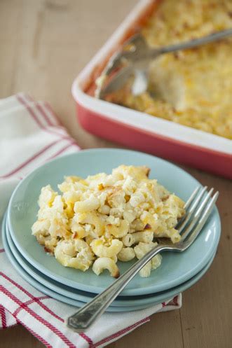 the-ultimate-ladys-cheesy-mac-and-cheese-paula-deen image