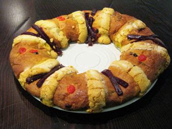 three-kings-sweet-bread-rosca-de-reyes-mexconnect image