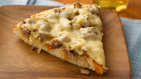 german-style-sausage-pizza-recipe-pillsburycom image