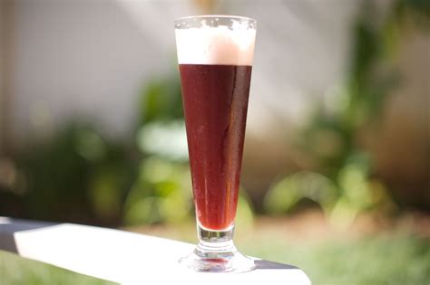raspberry-snakebite-a-fun-cider-and-beer-drink image