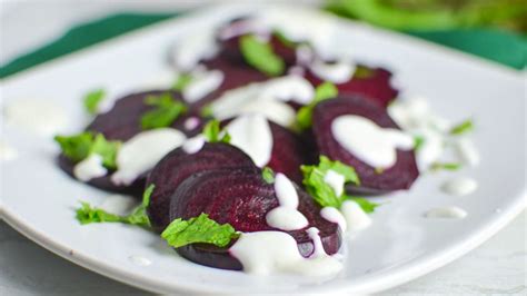 roasted-beet-salad-with-yogurt-dressing-wide-open image