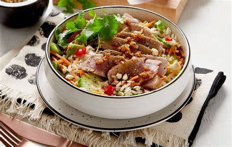 seared-tuna-with-a-spicy-rice-salad-and-asian image