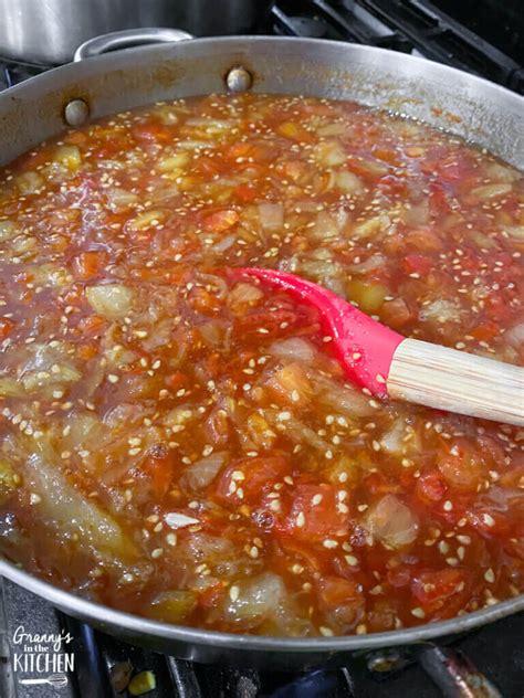 sweet-tomato-jelly-recipe-grannys-in-the-kitchen image