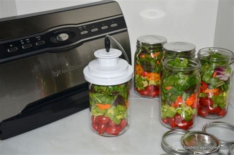 salad-in-a-jar-using-a-foodsaver-food-storage-moms image