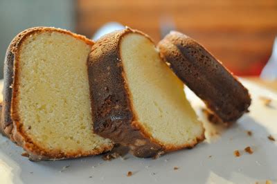bless-this-food-elvis-presleys-favorite-pound-cake-pound-cake image