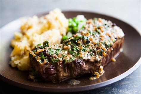 peppercorn-steak-steak-au-poivre-recipe-simply image
