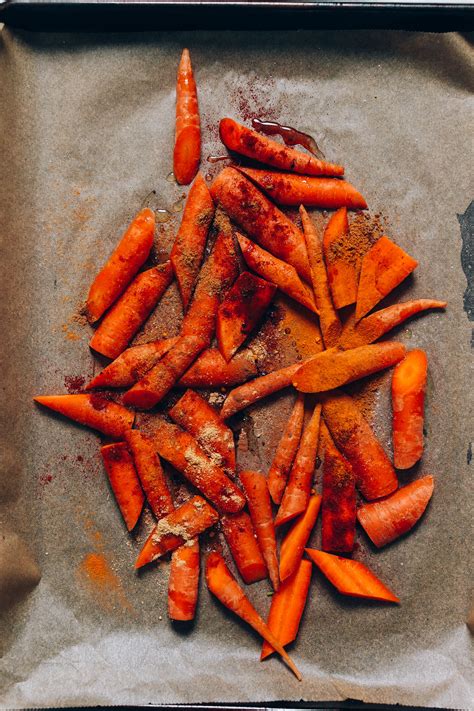 moroccan-spiced-roasted-carrots-minimalist-baker image