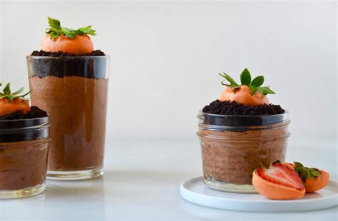 chocolate-mousse-with-strawberry-carrots-just-a image