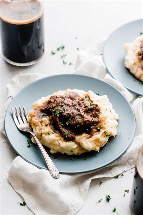 beer-braised-beef-short-ribs-with-cheddar-mashed-potatoes image