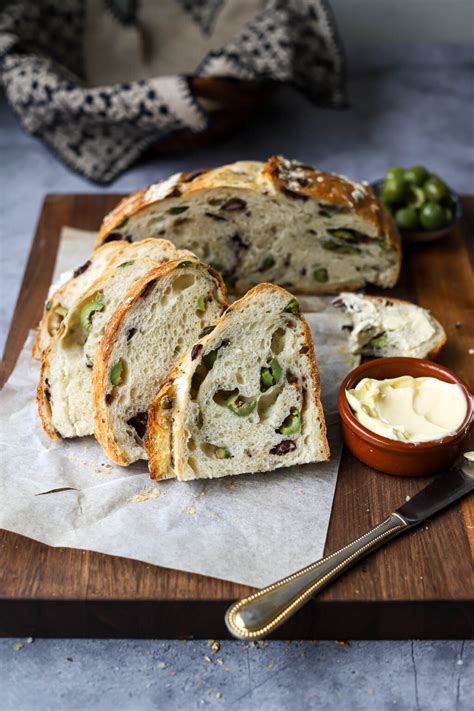 no-knead-olive-bread-lions-bread image