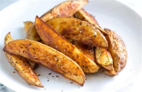 baked-potato-wedges-with-paprika-cook-after-me image