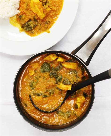 jamie-olivers-favourite-chicken-curry-searching-for-spice image