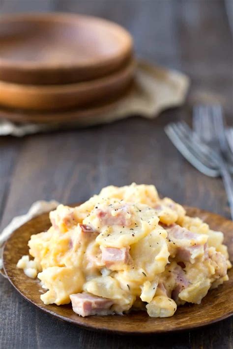 slow-cooker-scalloped-potatoes-with-ham-i-heart-eating image