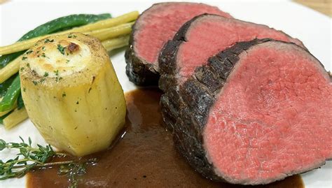 a-chateaubriand-recipe-thatll-impress-the-one-you image