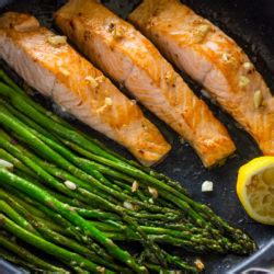 one-pan-lemon-garlic-salmon-and-asparagus-gimme image