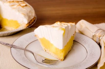 an-easy-lemon-meringue-pie-recipe-using-fresh-lemons image