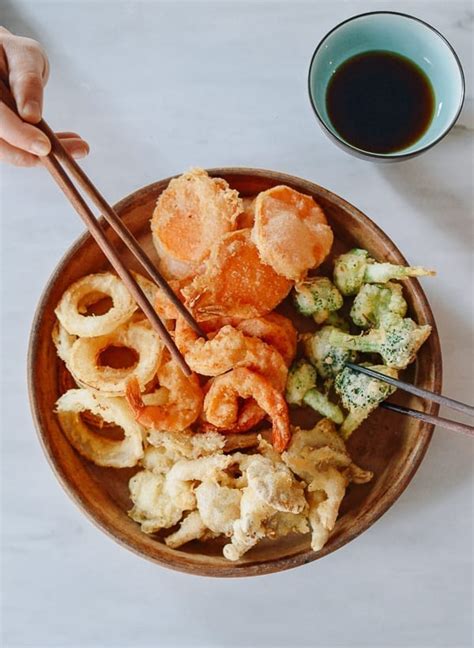 shrimp-vegetable-tempura-donburi-rice-bowls-the-woks-of image