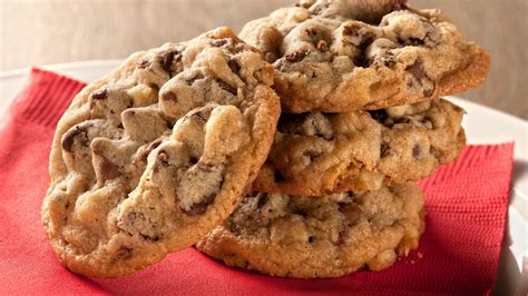 mixed-chocolate-chip-cookies-recipe-hersheyland image