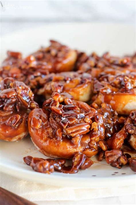 easy-30-minute-caramel-pecan-sticky-buns image