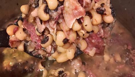instant-pot-black-eyed-peas-with-ham-food-under image