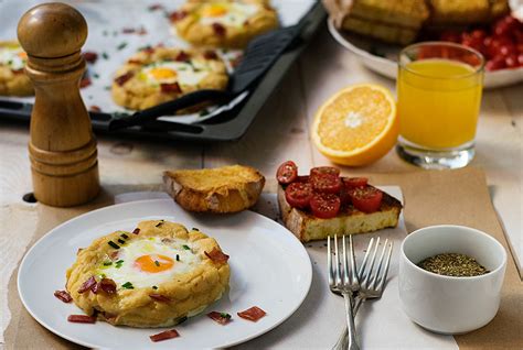 baked-eggs-in-potato-nests-the-hungry-bites image