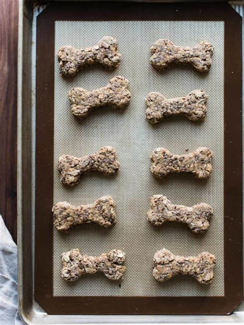 homemade-dog-biscuits-kitchen-confidante image