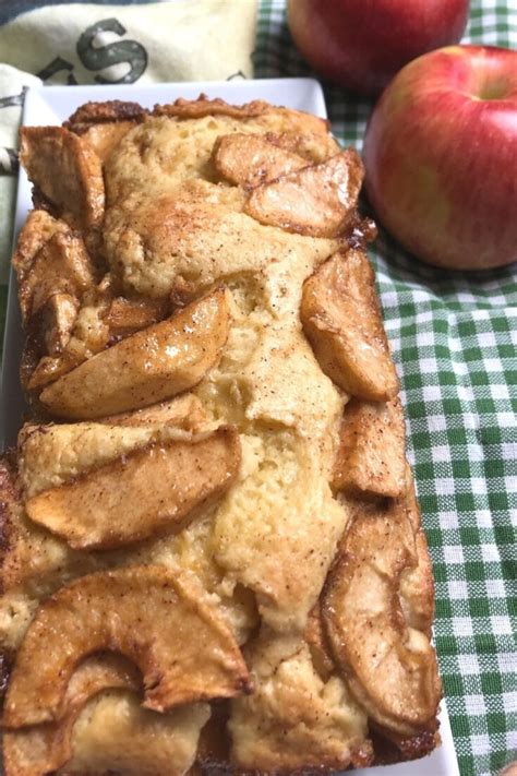 the-best-apple-pie-bread-tastes-just-like-apple-pie-pie image