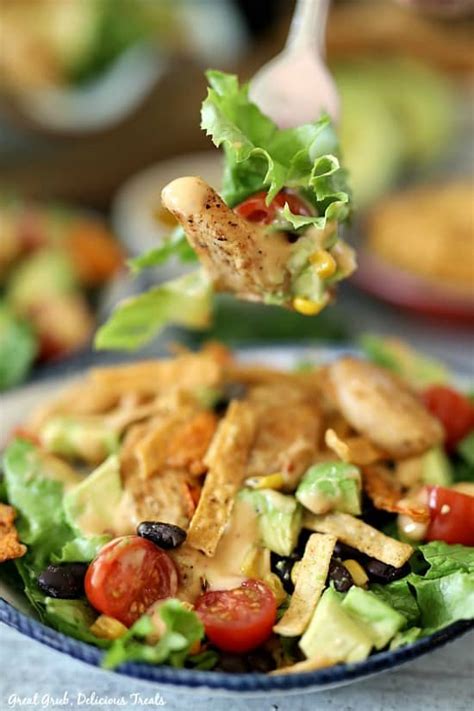 southwest-grilled-chicken-salad-great-grub-delicious image