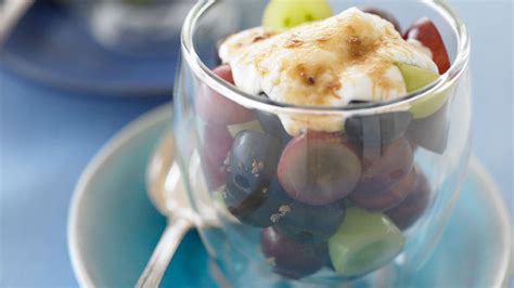 grapes-with-brown-sugar-and-sour-cream-grapes image