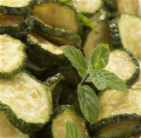 zucchine-alla-scapece-recipe-fried-zucchini-with-mint image