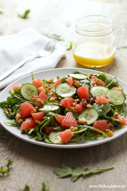 grapefruit-and-arugula-salad-with-honey-lemon-vinaigrette-the image