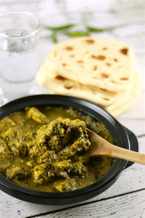 classic-indian-green-curry-scrambled-chefs image