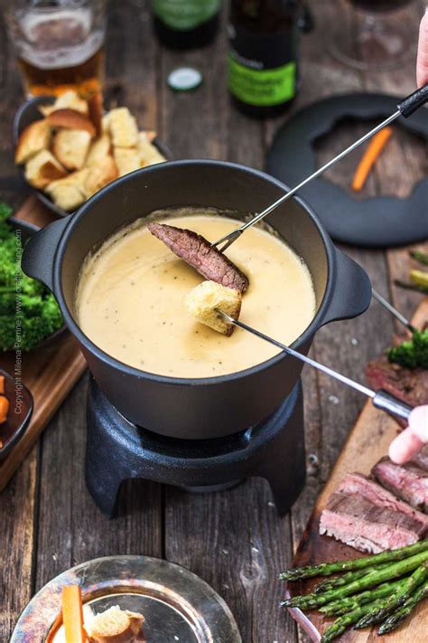 beer-cheese-fondue-recipe-delicious-easy-craft image