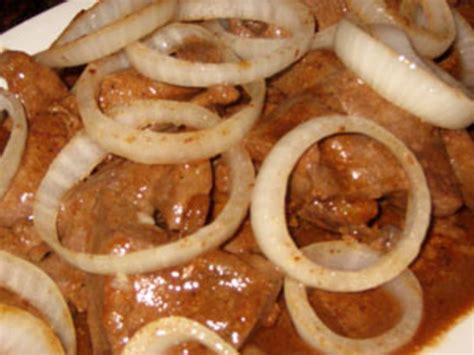 beef-liver-steaks-with-onion-rings-guisadong-atay-ng image