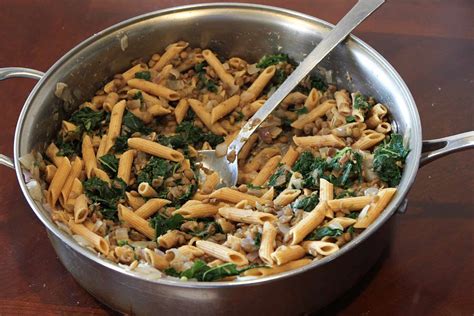pasta-with-kale-lentils-and-caramelized-onions-feed image