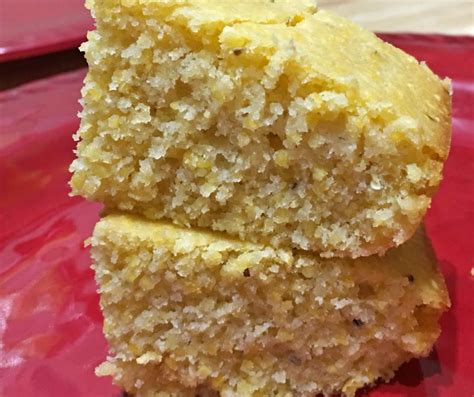 cornbread-without-eggs-or-buttermilk-moist-eggless image