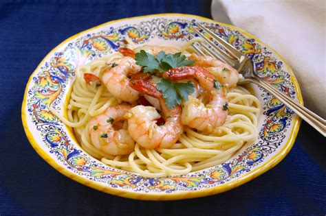 simple-garlic-butter-shrimp-with-spaghetti image