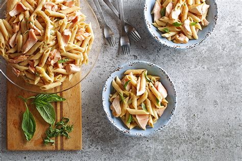 salmon-and-leek-pasta-heart-and-stroke-foundation image