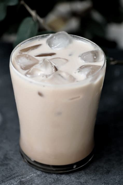 best-baileys-drinks-easy-irish-cream-cocktail image