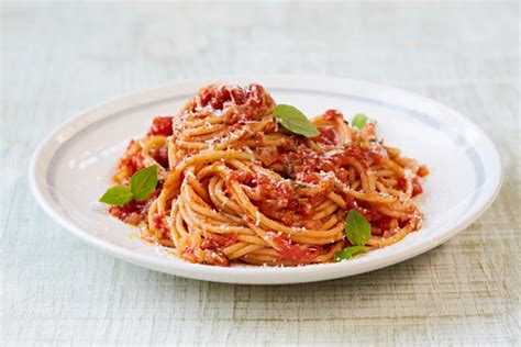 7-vegetarian-pasta-recipes-features-jamie-oliver image