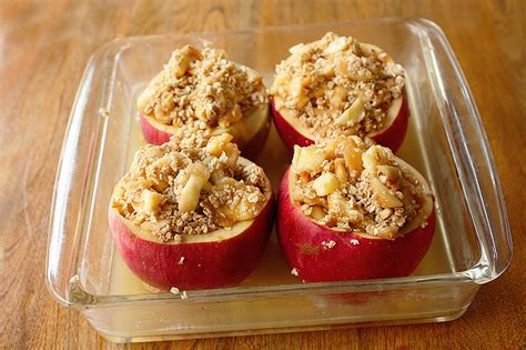 recipe-stuffed-baked-apples-and-apple-crisp image