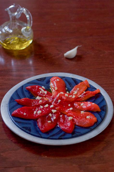 roasted-red-pepper-and-garlic-salad-with-olive-oil image